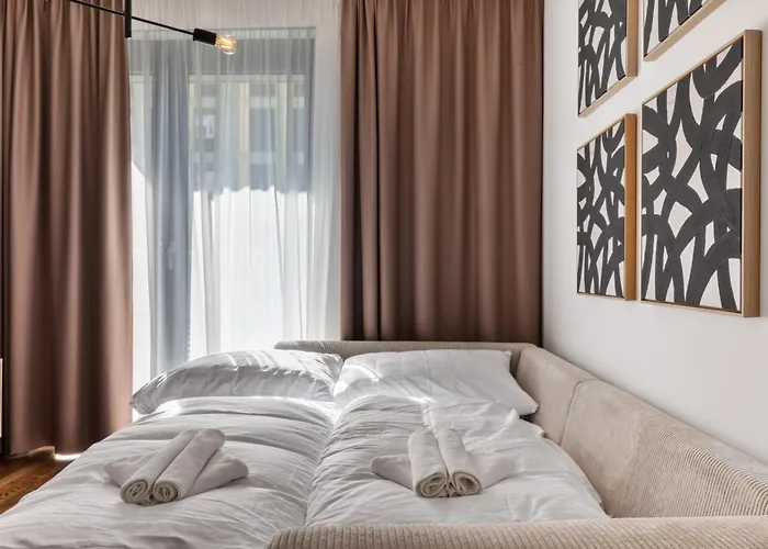 Lam Metropolis - Free Parking - Balcony Appartamento