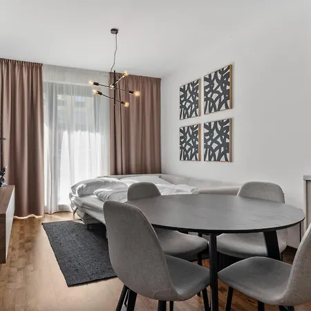 Lam Metropolis - Free Parking - Balcony 아파트 브라티슬라바