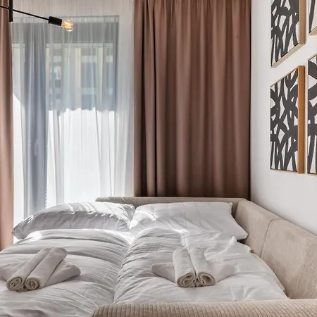 Lam Metropolis - Free Parking - Balcony 아파트
